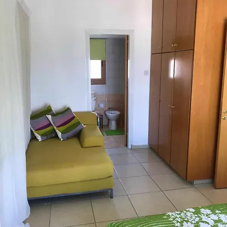 3 Bedrooms House At Argaka 200 M Away From The Beach With Sea View Private Pool And Enclosed Garden *
