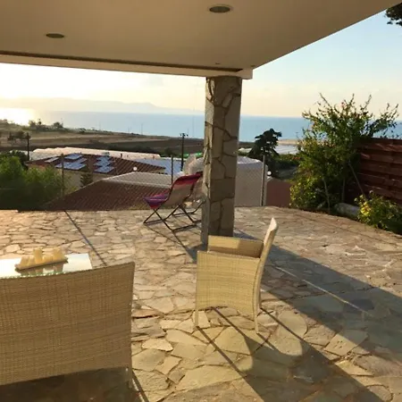 3 Bedrooms House At Argaka 200 M Away From The Beach With Sea View Private Pool And Enclosed Garden Аргака
