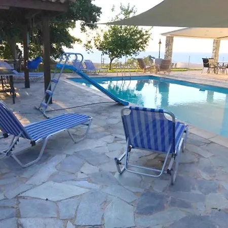 Дом отдыха 3 Bedrooms House At Argaka 200 M Away From The Beach With Sea View Private Pool And Enclosed Garden