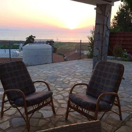 بيت للعطل 3 Bedrooms House At Argaka 200 M Away From The Beach With Sea View Private Pool And Enclosed Garden *