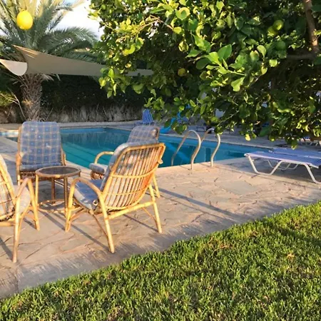 3 Bedrooms House At Argaka 200 M Away From The Beach With Sea View Private Pool And Enclosed Garden *