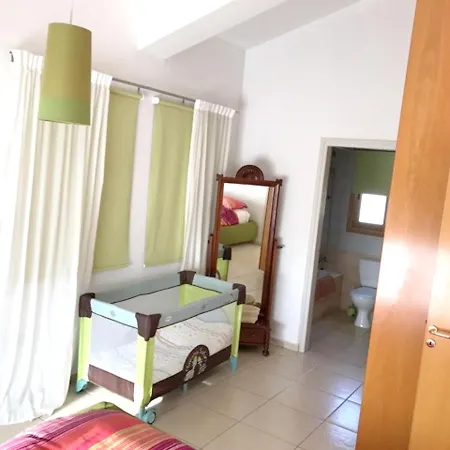 3 Bedrooms House At Argaka 200 M Away From The Beach With Sea View Private Pool And Enclosed Garden بيت للعطل