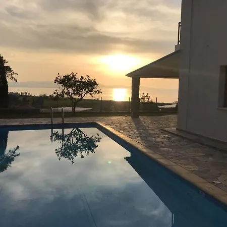 3 Bedrooms House At Argaka 200 M Away From The Beach With Sea View Private Pool And Enclosed Garden * ارغاكه